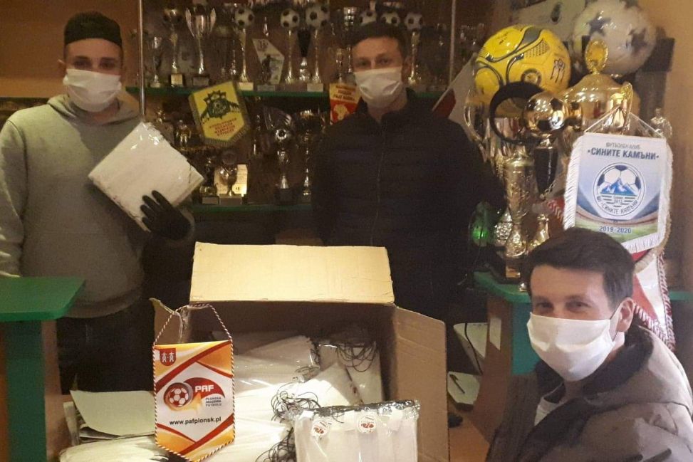 Postanowili wygrać z koronawirusem poza boiskiem