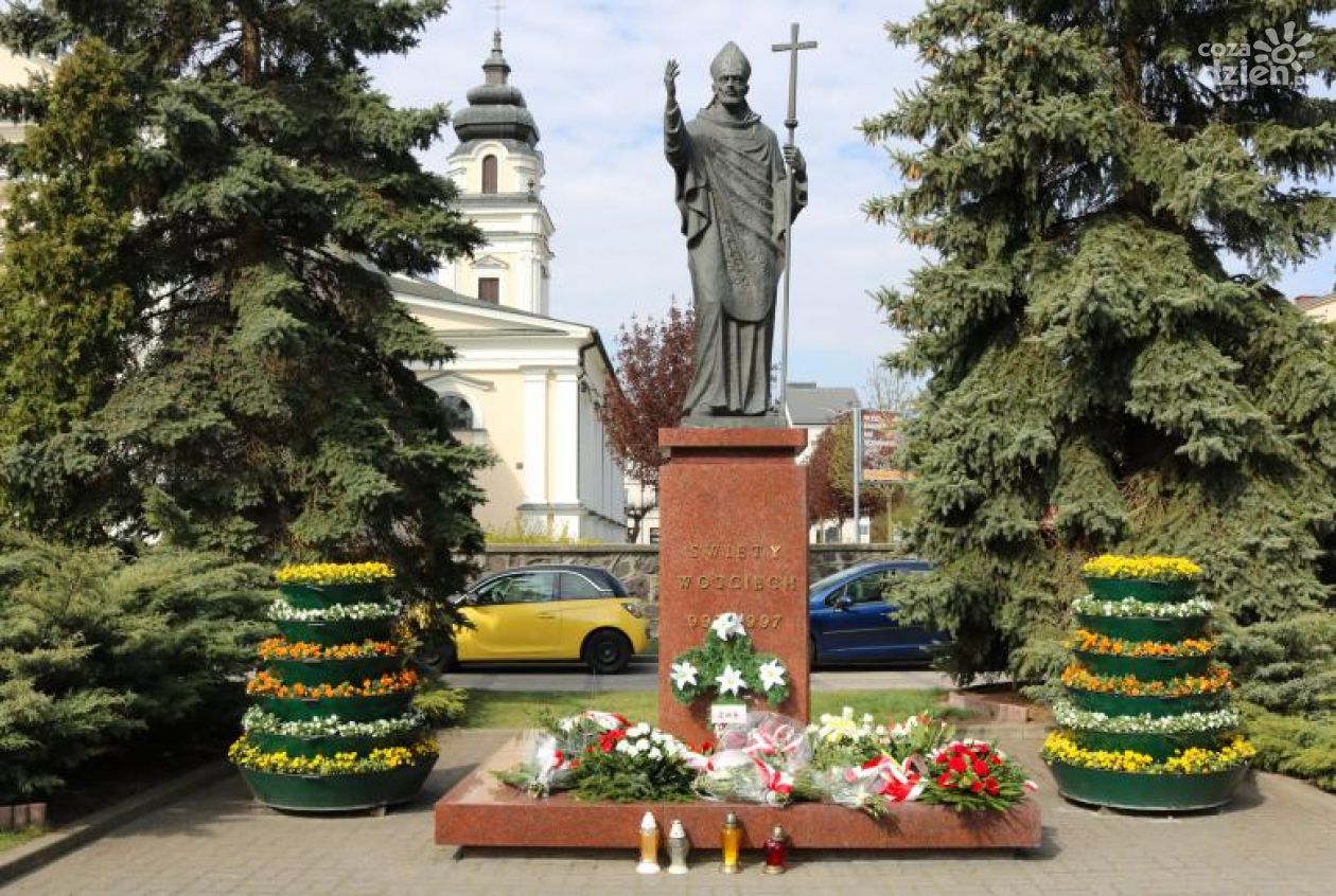 Święto patrona Mławy - bez uroczystości przy pomniku