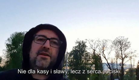 "Dajcie spokój z polityką, gdy medycy toczą boje" - rapuje starosta przasnyski Krzysztof Bieńkowski (wideo)