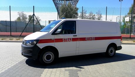 Nowy samochód dla ciechanowskich strażaków (zdjęcia)