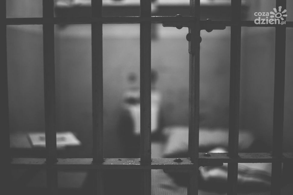 Groził byłej partnerce maczetą, agresor za kratkami