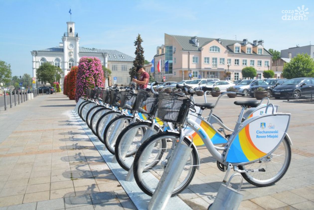 Coraz większa popularność roweru miejskiego. Czterokrotnie więcej wypożyczeń