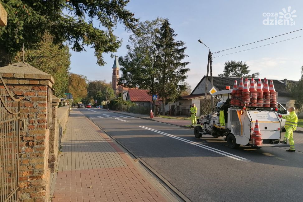 Ponad 20 km dróg powiatowych z nowym oznakowaniem poziomym