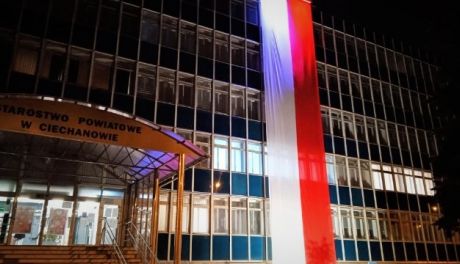Starostwo Powiatowe w Ciechanowie uczciło Narodowe Święto Niepodległości