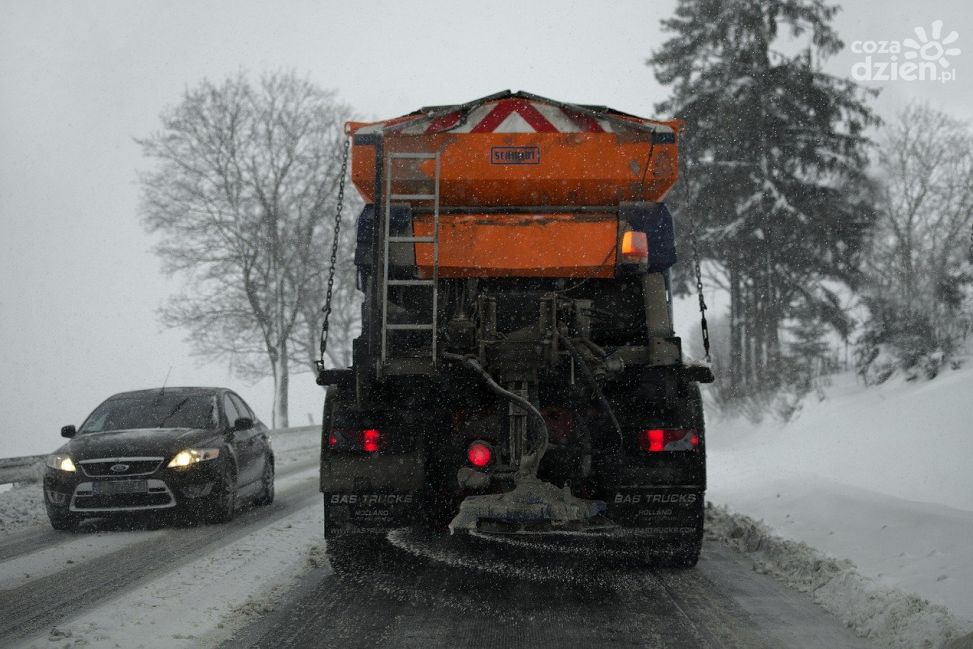 Uwaga na zawieje i zamiecie śnieżne!