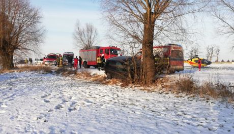 Groźny wypadek pod Płońskiem, kierowca był reanimowany