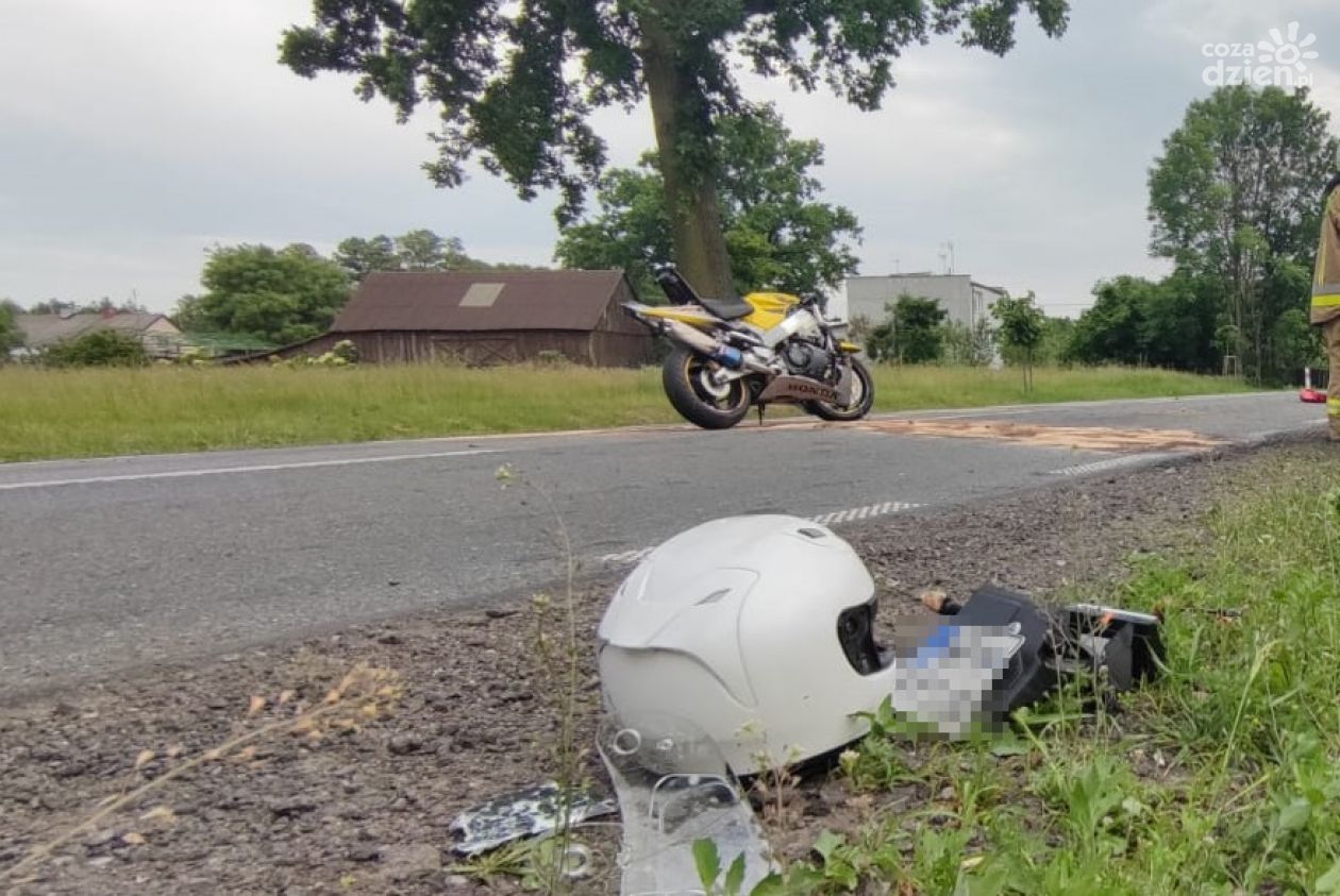 Tragedia pod Ojrzeniem, nie żyje motocyklista