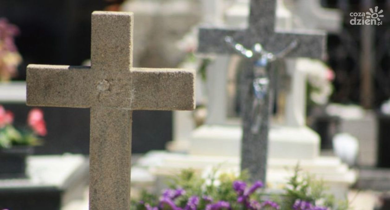 Tragedia na cmentarzu. Nie żyje 1,5 roczne dziecko