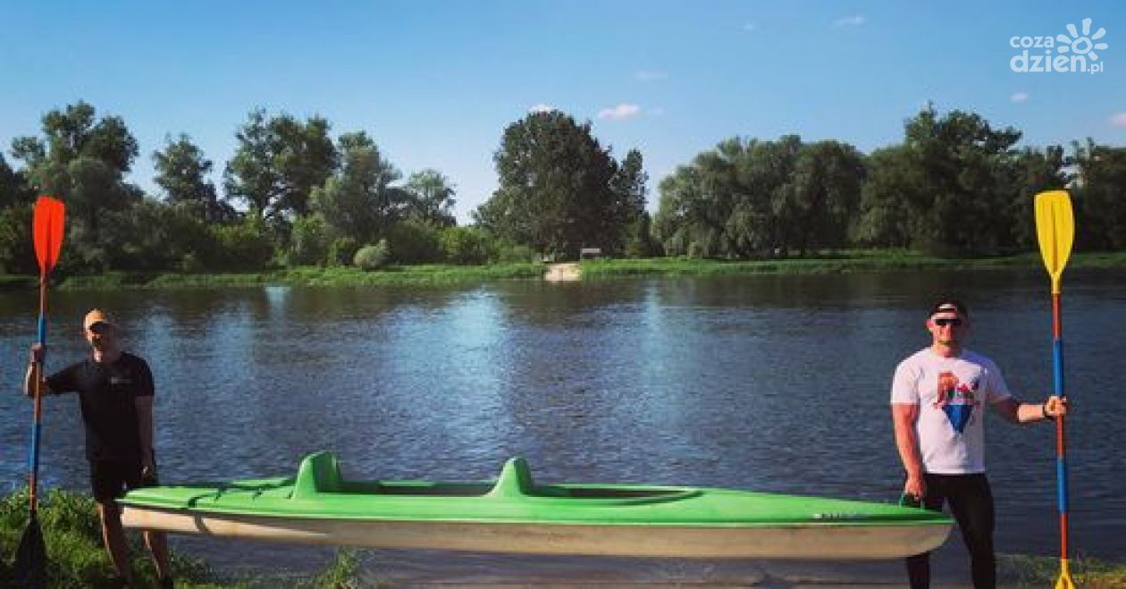 Przepłyną kajakiem 650 km. Wszystko z potrzeby serca! 