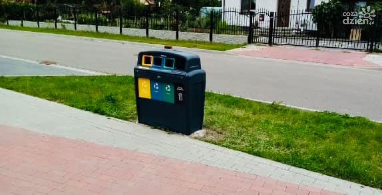 Nowe kosze na śmieci pojawiły się w Przasnyszu