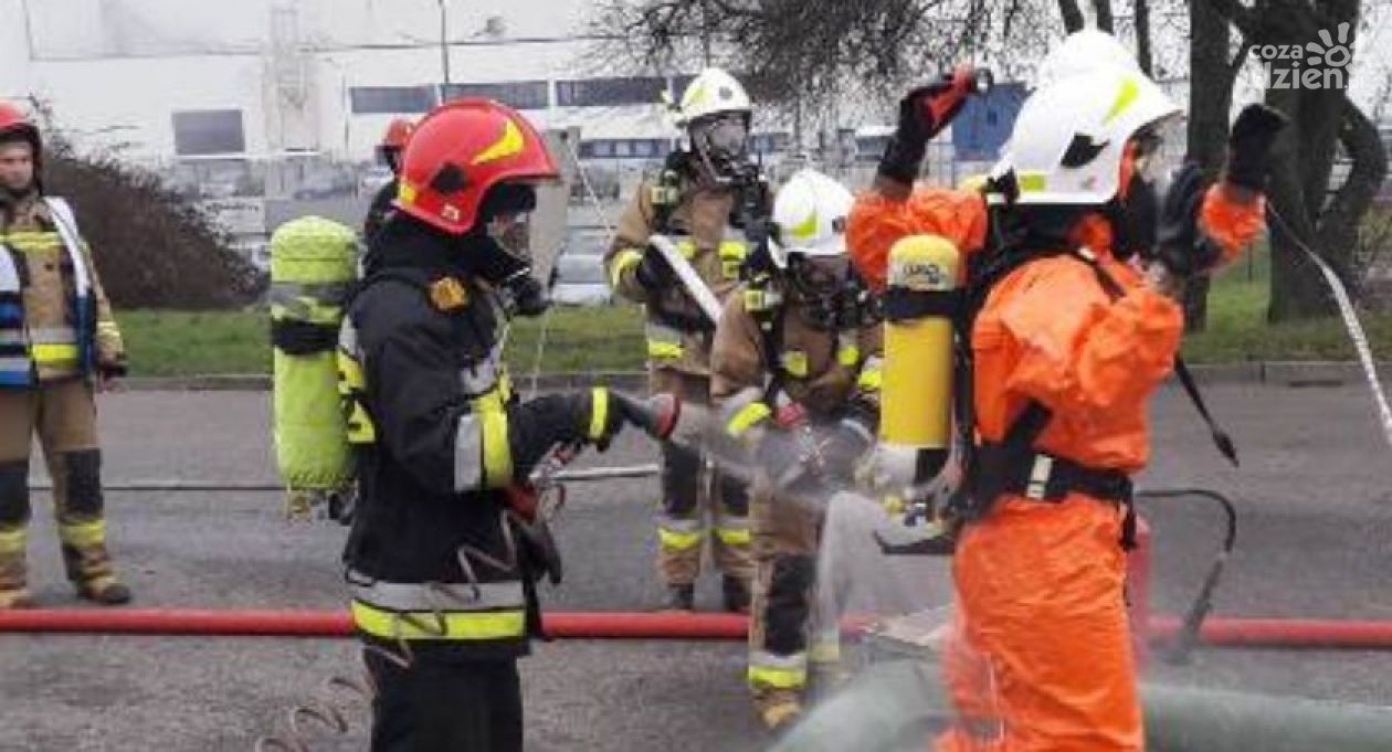 Wypadek ciężarówki z chemikaliami. Służby będą ćwiczyć