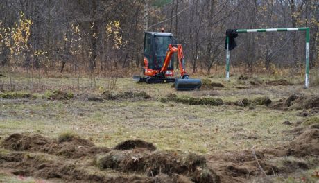 Nowy park powstaje w Ciechanowie. Prace potrwają do grudnia