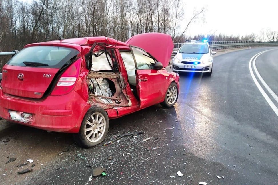 Groźnie na wiadukcie kolejowym w gminie Sońsk, znamy szczegóły wypadku