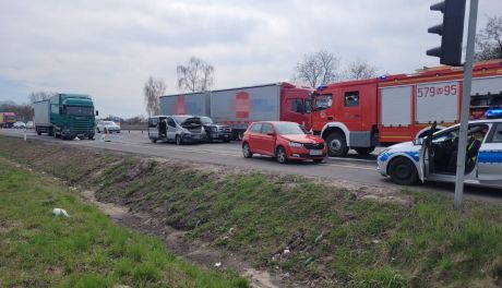 Zderzenie 5 aut w Kroczewie na drodze krajowej nr 7