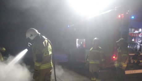 Pożar w Helenowie wybuchł przed godziną 23, w środę