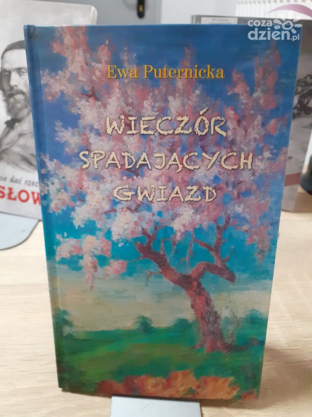 Wieczór autorski Ewy Puternickiej odbył się w budynku Powiatowej biblioteki Publicznej w Ciechanowie