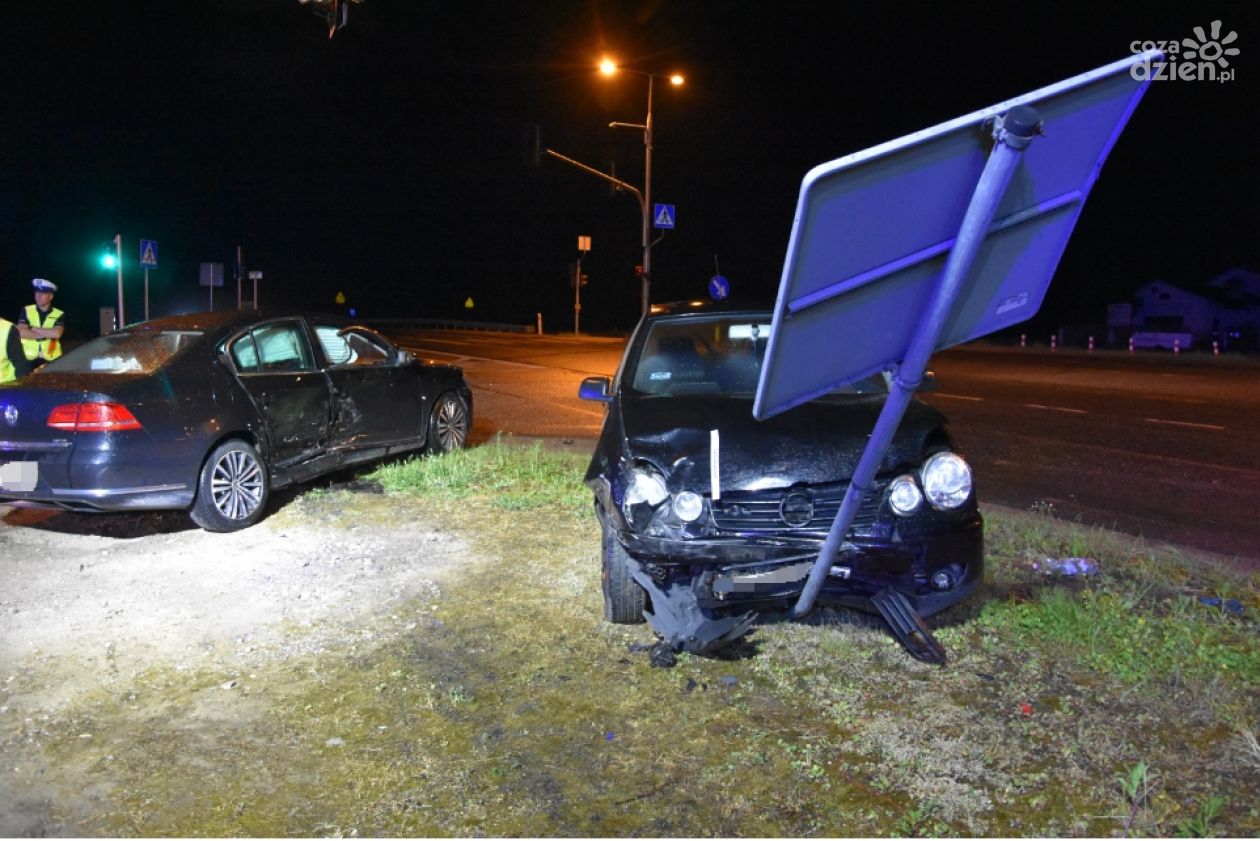 Wypadek na siódemce. Policja szuka świadków