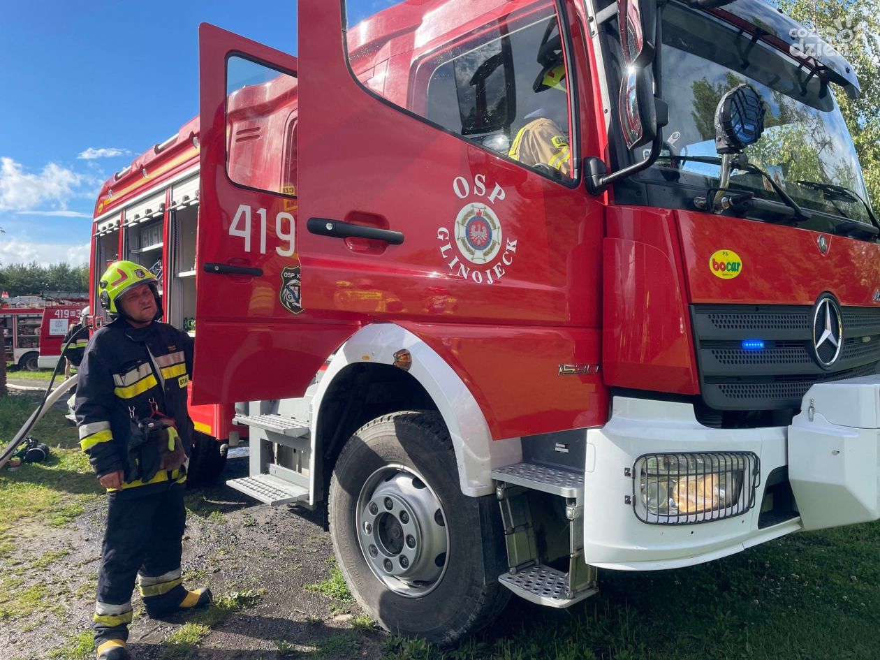 Pożar w Strzeszewie. Strażacy z płomieni uratowali mężczyznę