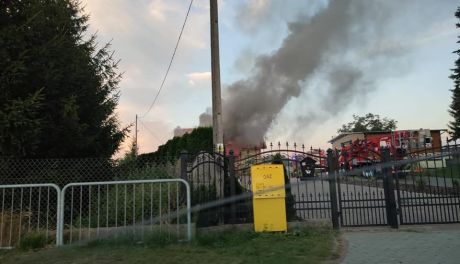 Paliło się poddasze domu jednorodzinnego przy ul. Bielińskiej w Ciechanowie
