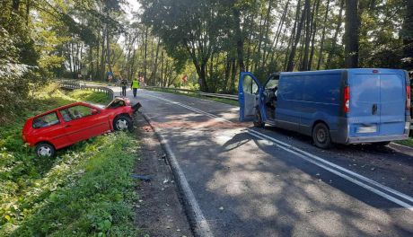 Czołówka opla z busem pod Kluszewem 
