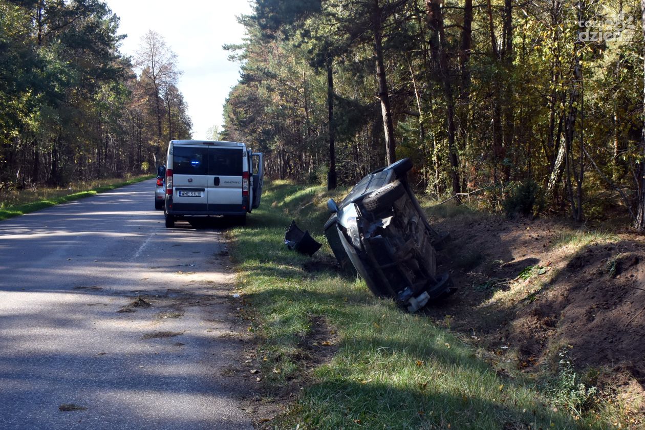 Był pijany i dachował