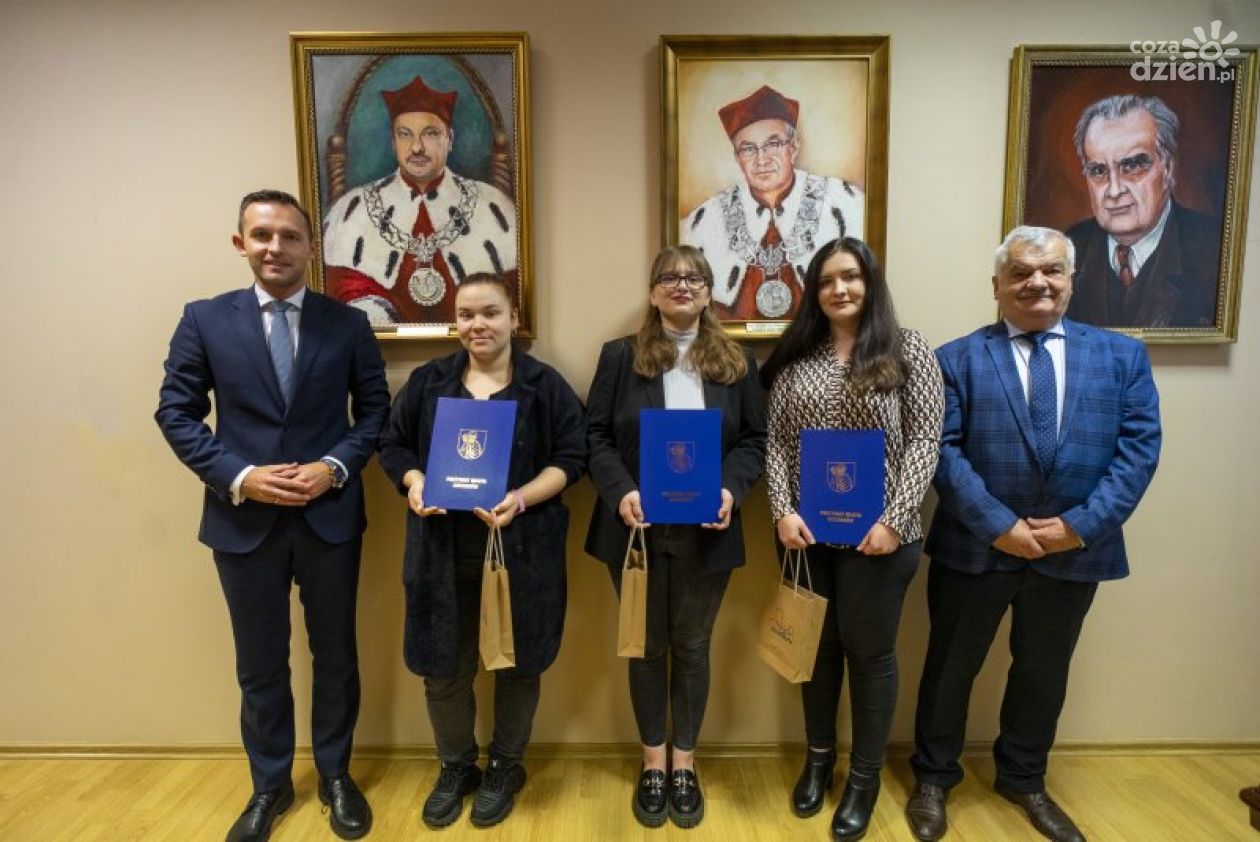 Każda z nich otrzymała 1500 zł 