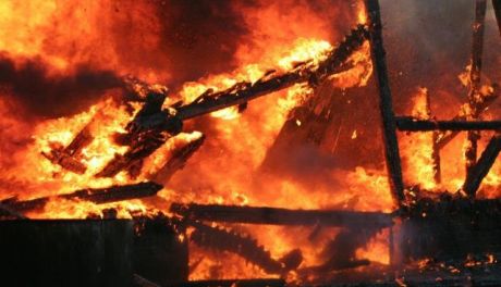 Tragiczny pożar w Glinojecku. Zapalił się domek letniskowy, jedna osoba nie żyje 