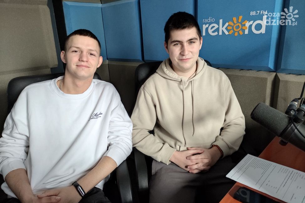 I Charytatywny Turniej Szkół Średnich w Siatkówkę walczy o głosy
