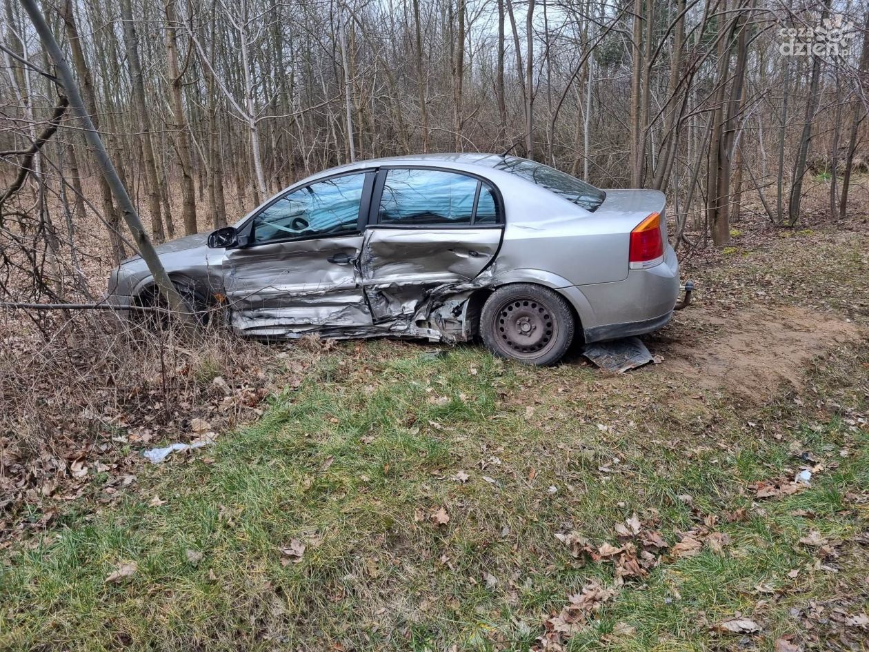 1 osoba w szpitalu po wypadku w miejscowości Bieńki-Karkuty. Droga była zablokowana