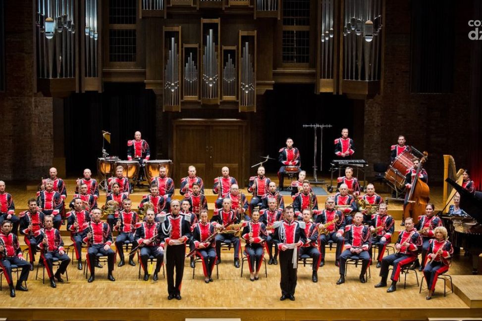 Koncert Reprezentacyjnego Zespołu Artystycznego Wojska Polskiego z okazji pierwszej rocznicy ustawy o obronie Ojczyzny w Ciechanowie