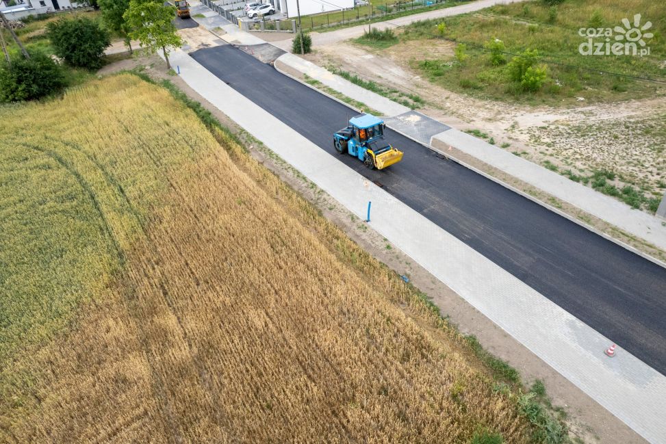 Krucza w nowej odsłonie. Postępuje modernizacja dróg na osiedlu Słonecznym