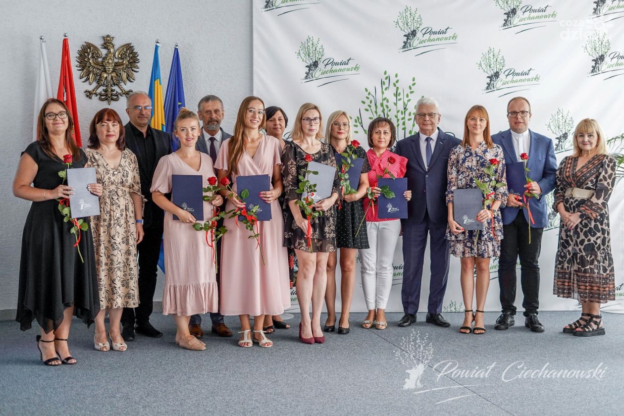 Powiat ciechanowski zyskał ośmiu nauczycieli mianowanych