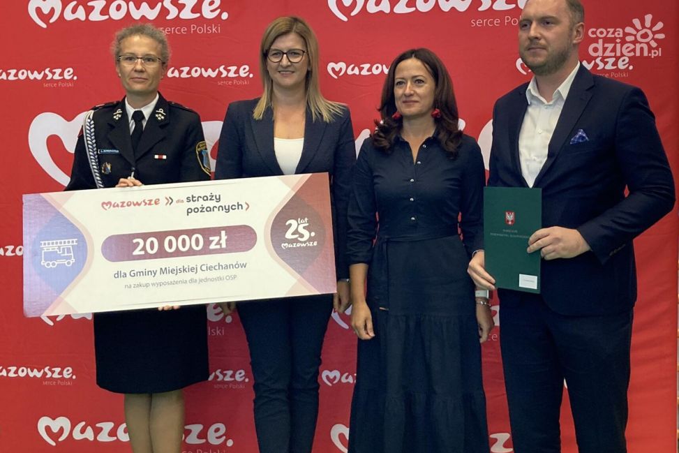 Mazowsze wspiera strażaków i koła gospodyń wiejskich. 1,5 mln zł dla subregionu ciechanowskiego