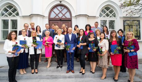 Prezydent Ciechanowa nagrodził nauczycieli