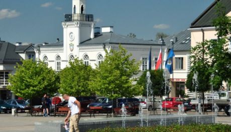 Ciechanowski ratusz ramię w ramię w organizacjami pozarządowymi