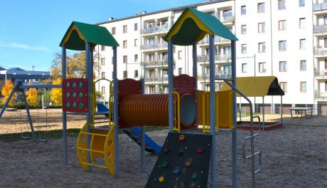 Ciechanów: Nowy Plac Zabaw na Osiedlu "Aleksandrówka" dzięki Budżetowi Obywatelskiemu
