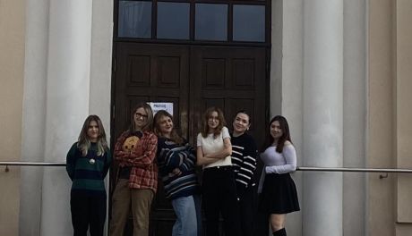 Aktywni uczniowie LO im. KEN w Przasnyszu realizują własne projekty społeczne w olimpiadzie "Zwolnieni z Teorii"