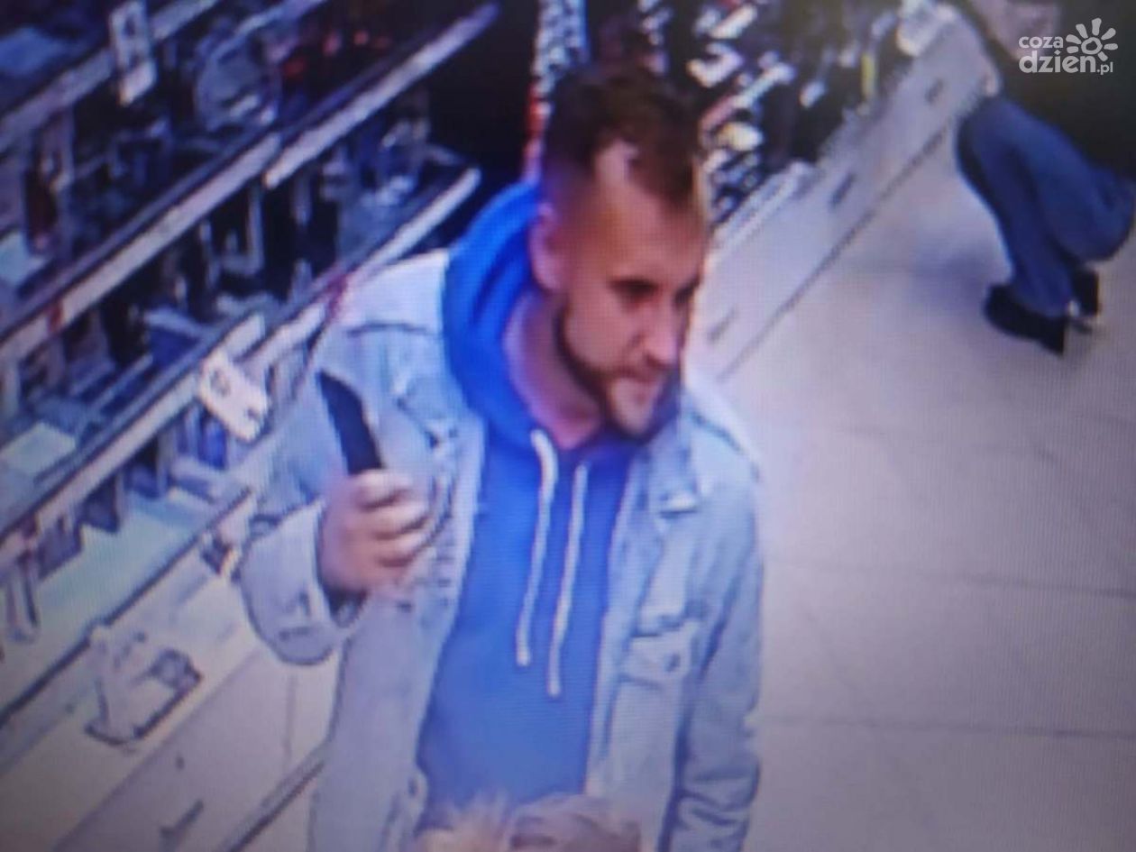 Kradzież perfum w ciechanowskiej drogerii - policja prosi o pomoc w identyfikacji podejrzanego
