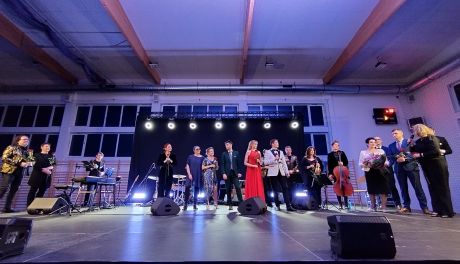 Tango z Bondem - koncert w rodowej miejscowości Krasińskich