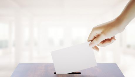 Bezpieczne i Nowoczesne Urny Wyborcze: Klucz do Transparentnych Wyborów