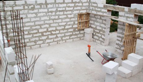 Jaki beton na fundamenty domu jest najlepszy?