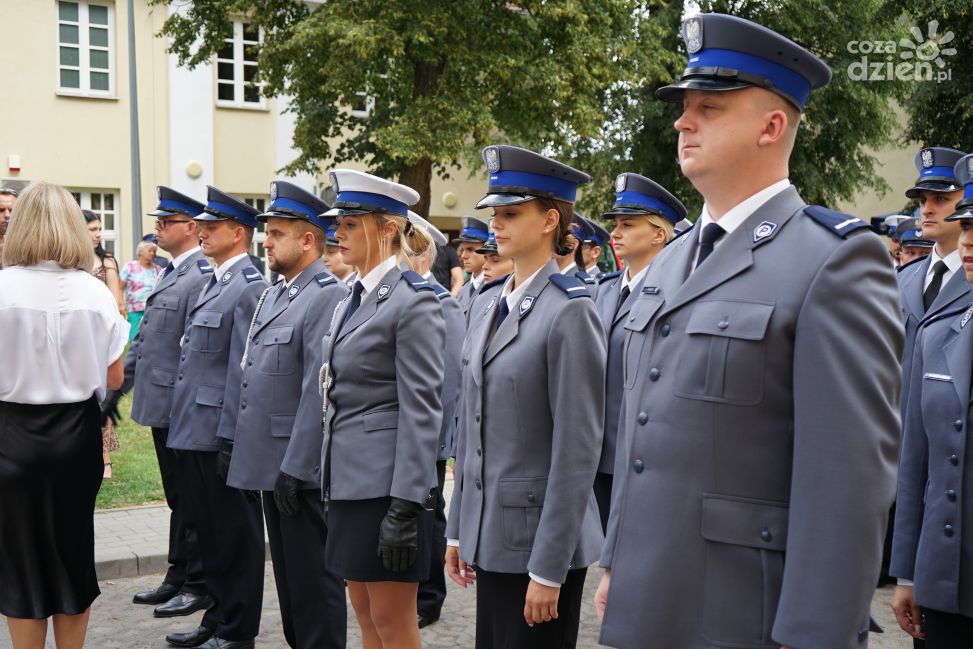 47 awansów i medale dla zasłużonych - Święto Policji w Ciechanowie!