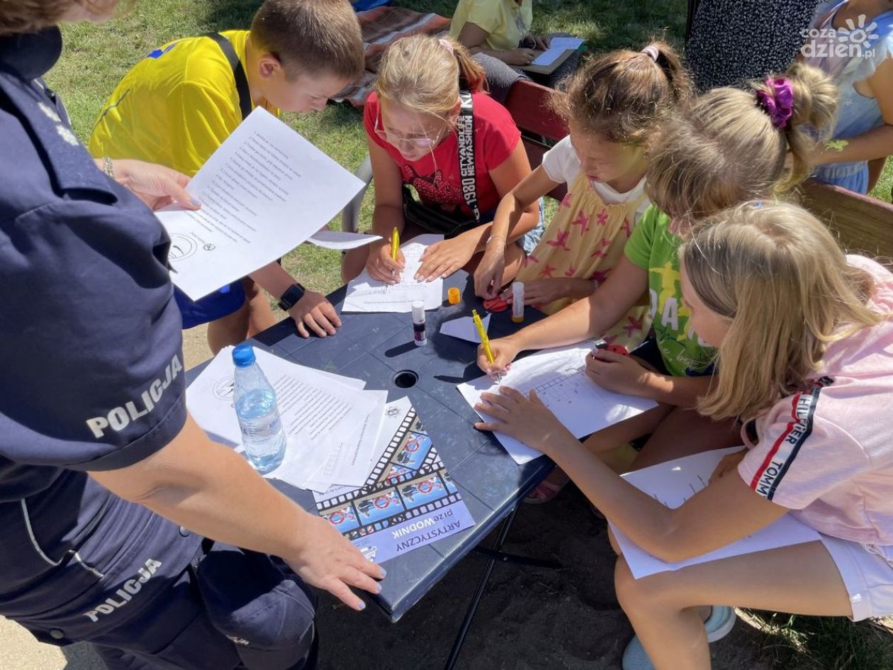 Bezpieczne Wakacje w Mławie - policjanci przypominają o zasadach bezpieczeństwa