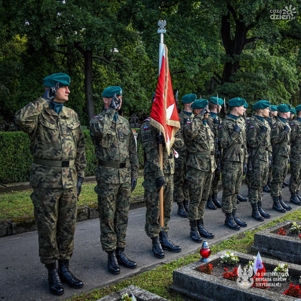 Terytorialsi z 5 Mazowieckiej Brygady na Marszu Szlakiem I Kompanii Kadrowej