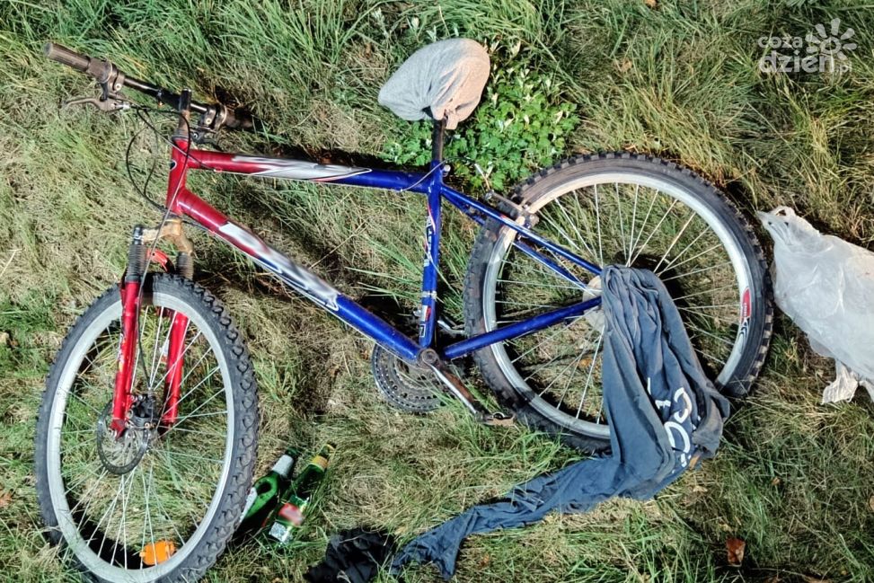 Pijany rowerzysta wjechał prosto pod samochód