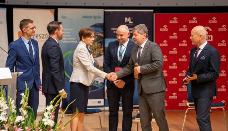 Ciechanów zwycięzcą Ogólnopolskiego Konkursu na Najbardziej Innowacyjny Energetycznie Samorząd