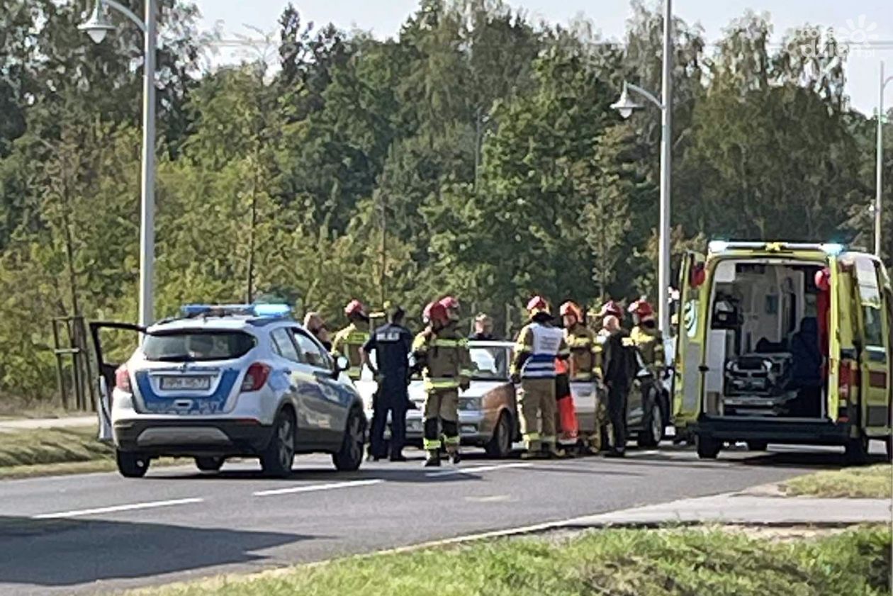 Wypadek z udziałem trzech samochodów w Mławie