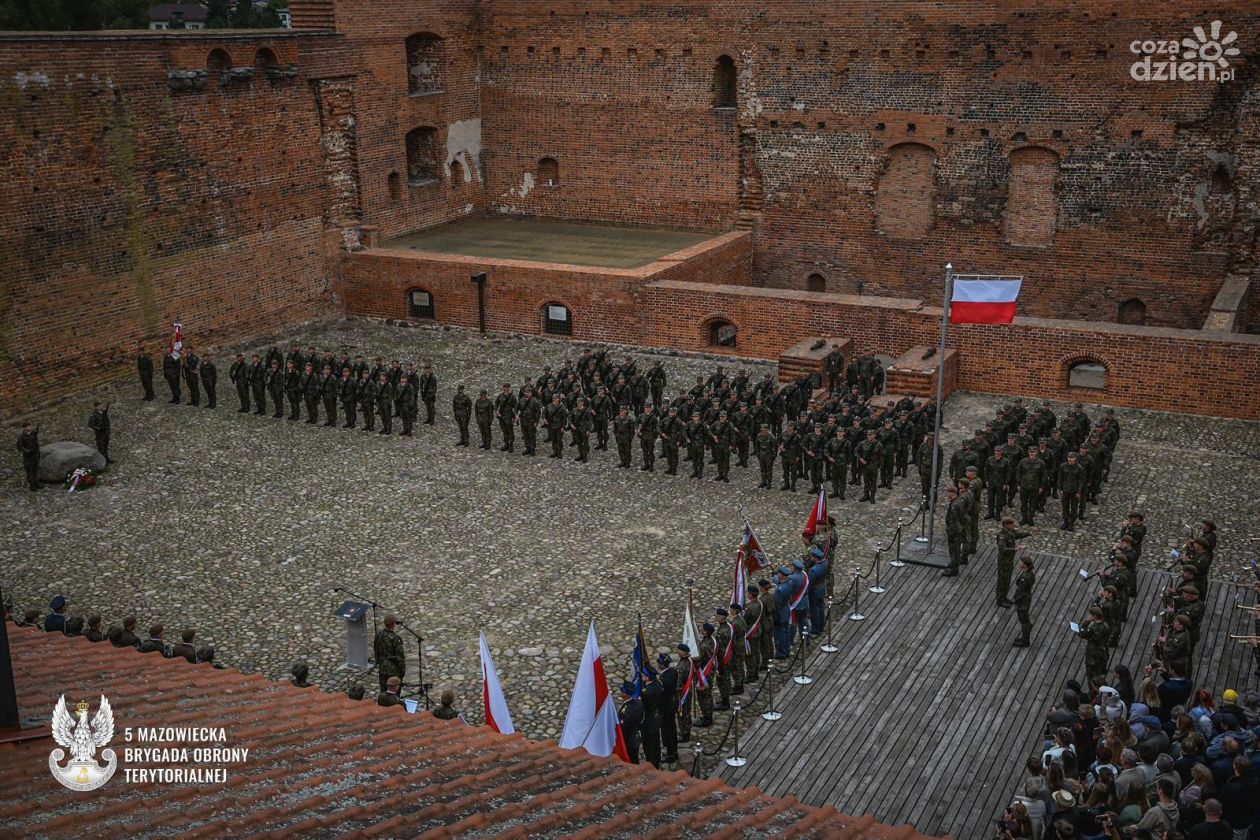 Uroczysta przysięga Terytorialsów na Zamku Książąt Mazowieckich