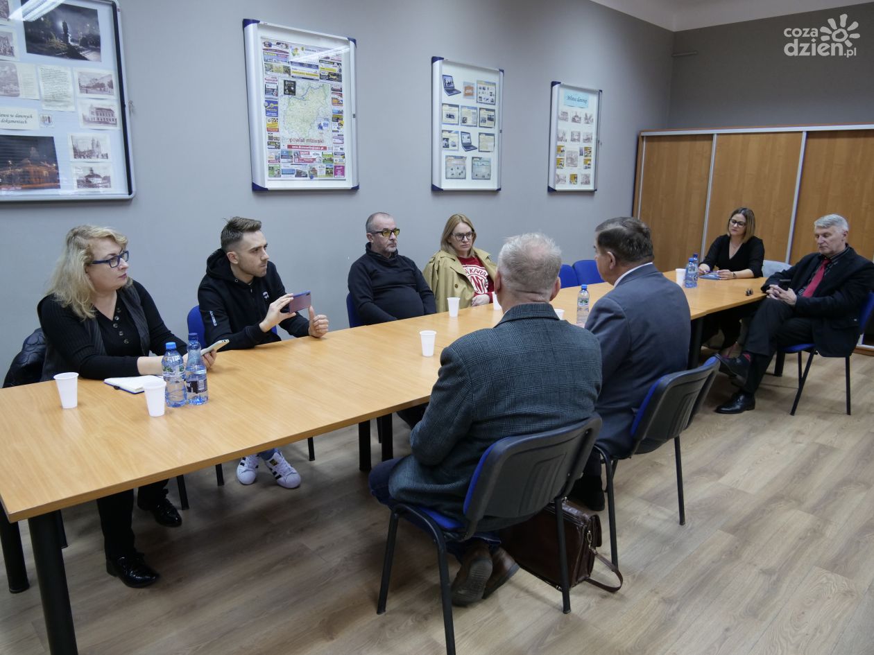 O losach szpitala w Mławie na konferencji prasowej