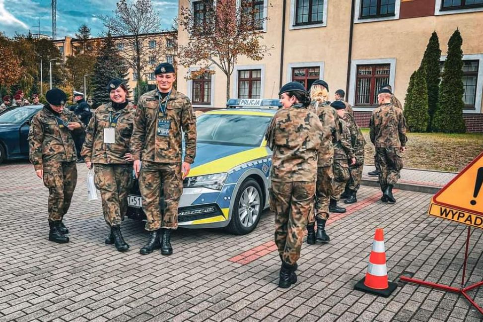 Młodzież z Ciechanowa na seminarium „Służba w Policji – zawód z pasją”